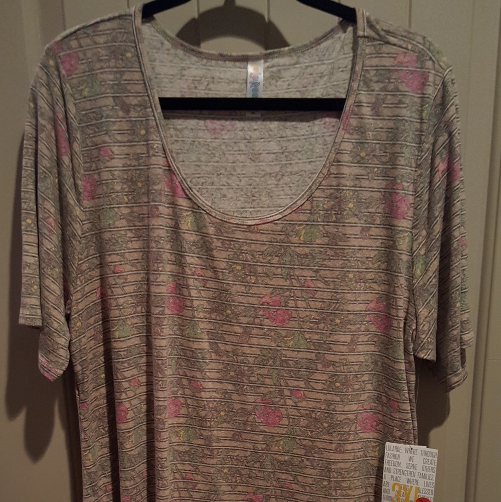 LuLaRoe Perfect T